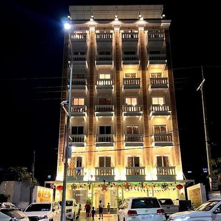 Lk Apartment & Hotel Sihanoukville Exteriör bild